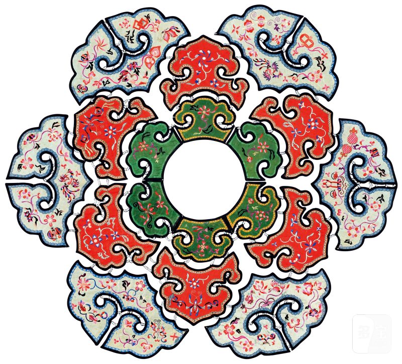清 如意式花卉纹云肩